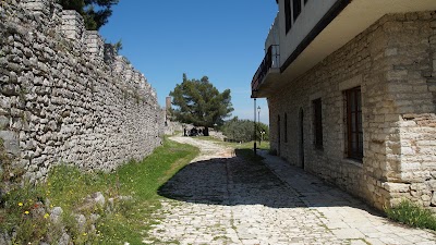 Photos of Kisha e Sh&euml;n Gjergjit