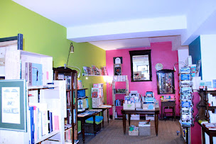 Photo n°7 de Librairie Le Tracteur Savant à Saint-Antonin-Noble-Val (Librairie)