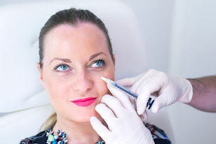 Photo n°10 de Docteur Julien VIVIER - Médecin Esthétique à Paris à Paris (Médecin)