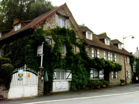Photo de LA CROIX DU REH Chambres et table d-hotes à Châteauneuf-la-Forêt (87130)