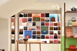 Photo n°17 de Longchamp à Strasbourg (Magasin de vêtements pour femmes)