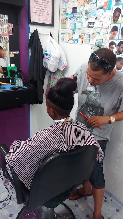 Photos of FABULOUS CUTZ