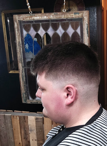 Charlie's Classic Barbershop - Thumbnail