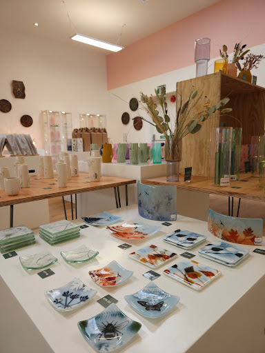 Siop Mostyn - Visual