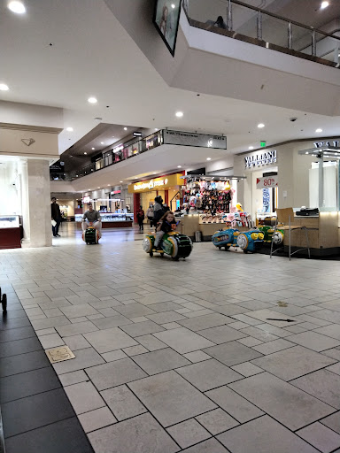 Vintage Faire Mall - Thumbnail