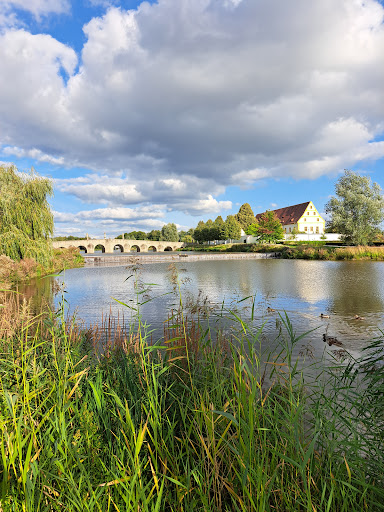 Wohnmobilstellplatz am Fischhofpark - Thumbnail