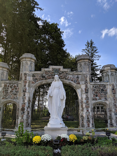 Our Lady of Grace Shrine at Marylake - Canada