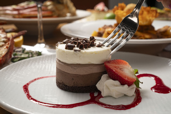 Azura Coastal Kitchen and Bar by null