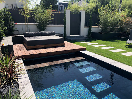 Photo de MONDIAL PISCINE & SPA. COIGNIERES à Trappes (78190)