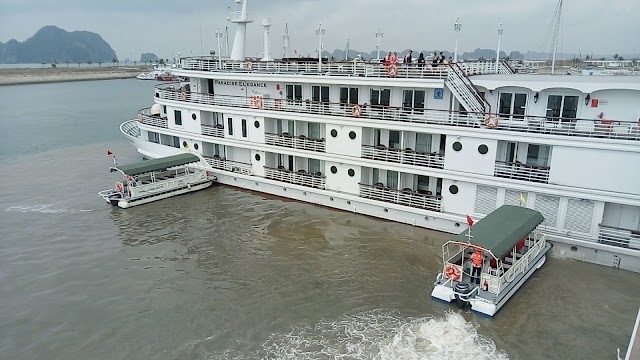 Paradise Cruises