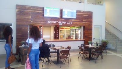 Photos of Airport Grand Caf&eacute;