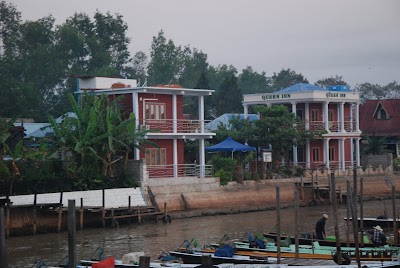 Photos of Queen Inn
