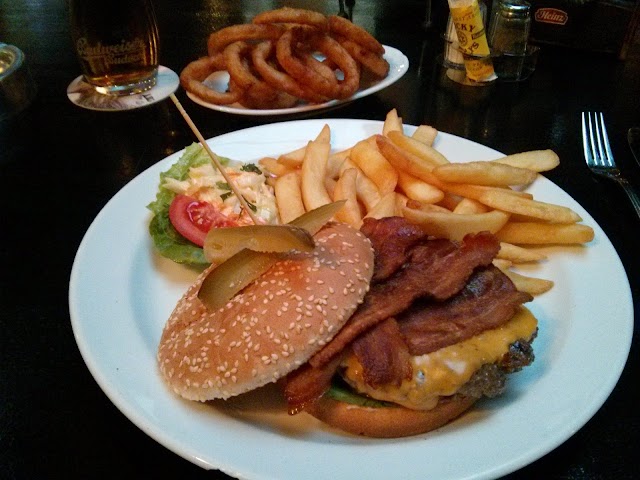 Rocky O'Reilly's Irish Pub & Restaurant