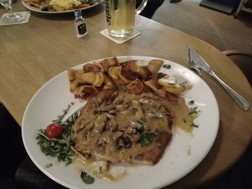 Cliff's Restaurant, Bar & Biergarten Gallery - Germany