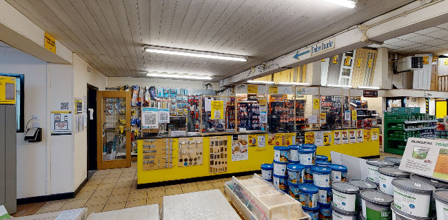Beesley & Fildes Ltd - Huyton - Hardware store