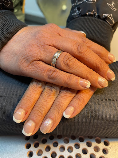 Kosmetik & Nails - Thumbnail