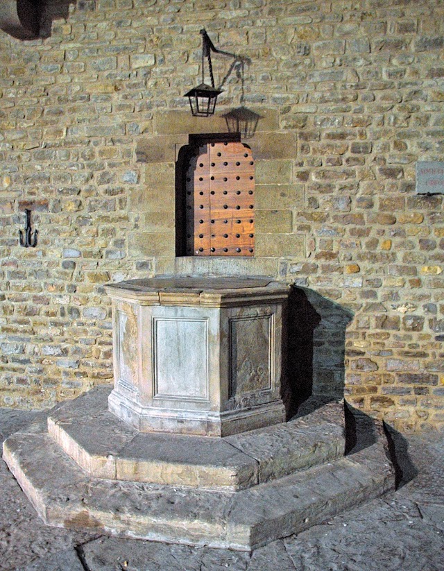 Hertz Firenze - Via Borgo Ognissanti 137/R