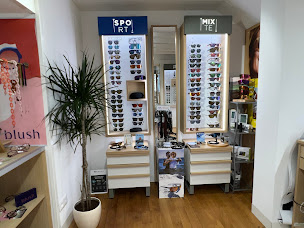 Photo n°4 de Opticien Neuville-Sur-Saône - Atol Mon Opticien à Neuville-sur-Saône (Opticien)