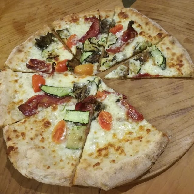 Mama Pizza