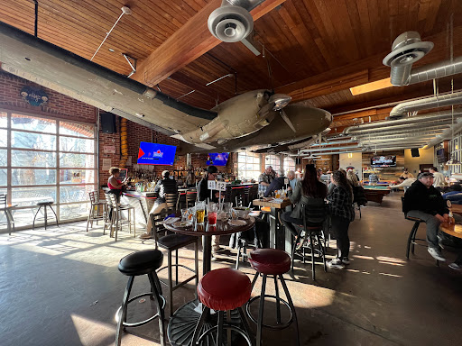 HANGAR 101 Bar & Grill - Thumbnail