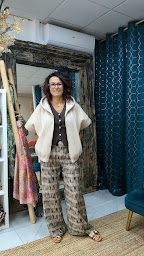 Photo n°2 de LM LA MODE - prêt à porter et accessoires à Valserhône (Boutique d'accessoires de mode)