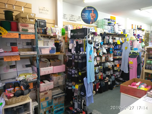 Mercería, cosetodo, reparación de calzado, duplicados de llaves, afilado ,ropa interior y pijamas para toda la familia