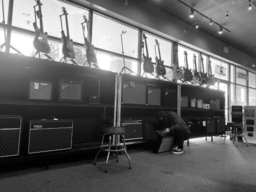 Five Star Guitars - Visual