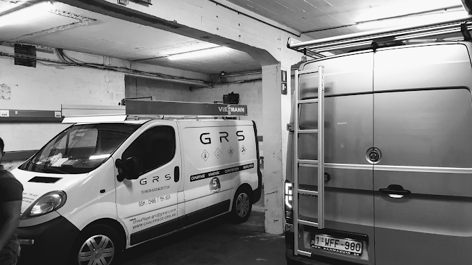 L'équipe GRS Technic au travail