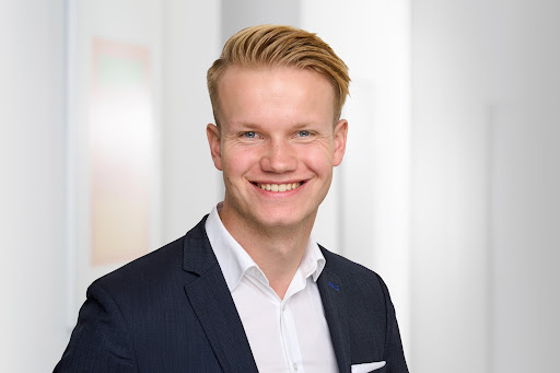 ERGO Versicherung Tobias Wypior