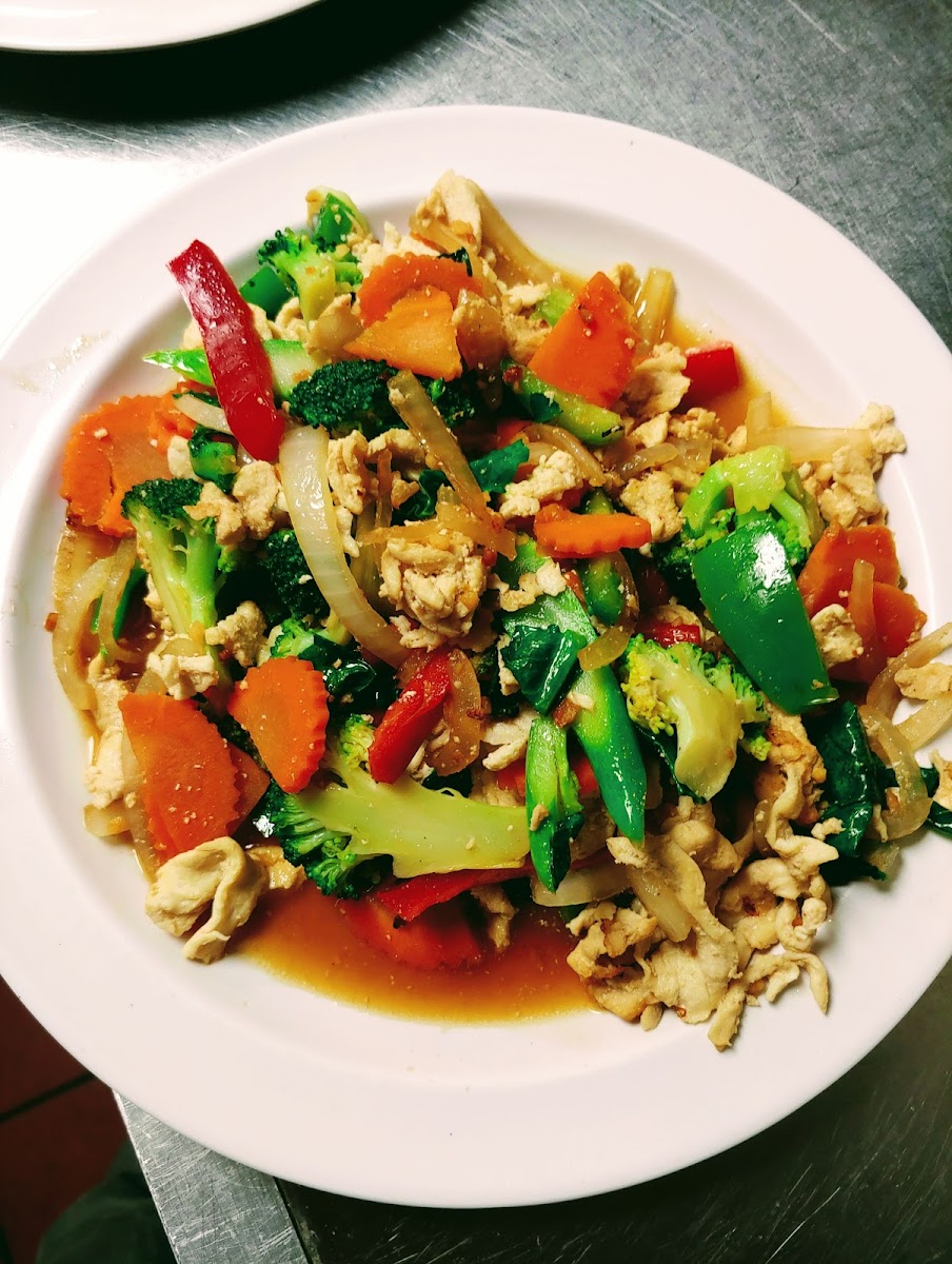Sweet Basil Thai Restaurant — photo 6