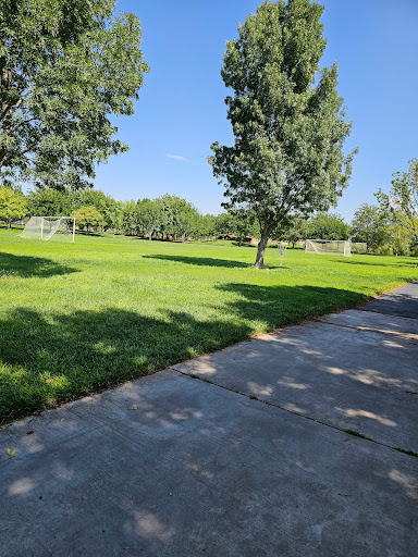 Mathis Park - Visual