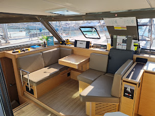 Photo n°3 de IDELOCAT à La Rochelle (Agence d'excursions en bateau)