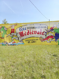 Photo n°19 de le rocher à Barret-de-Lioure (Gîte)