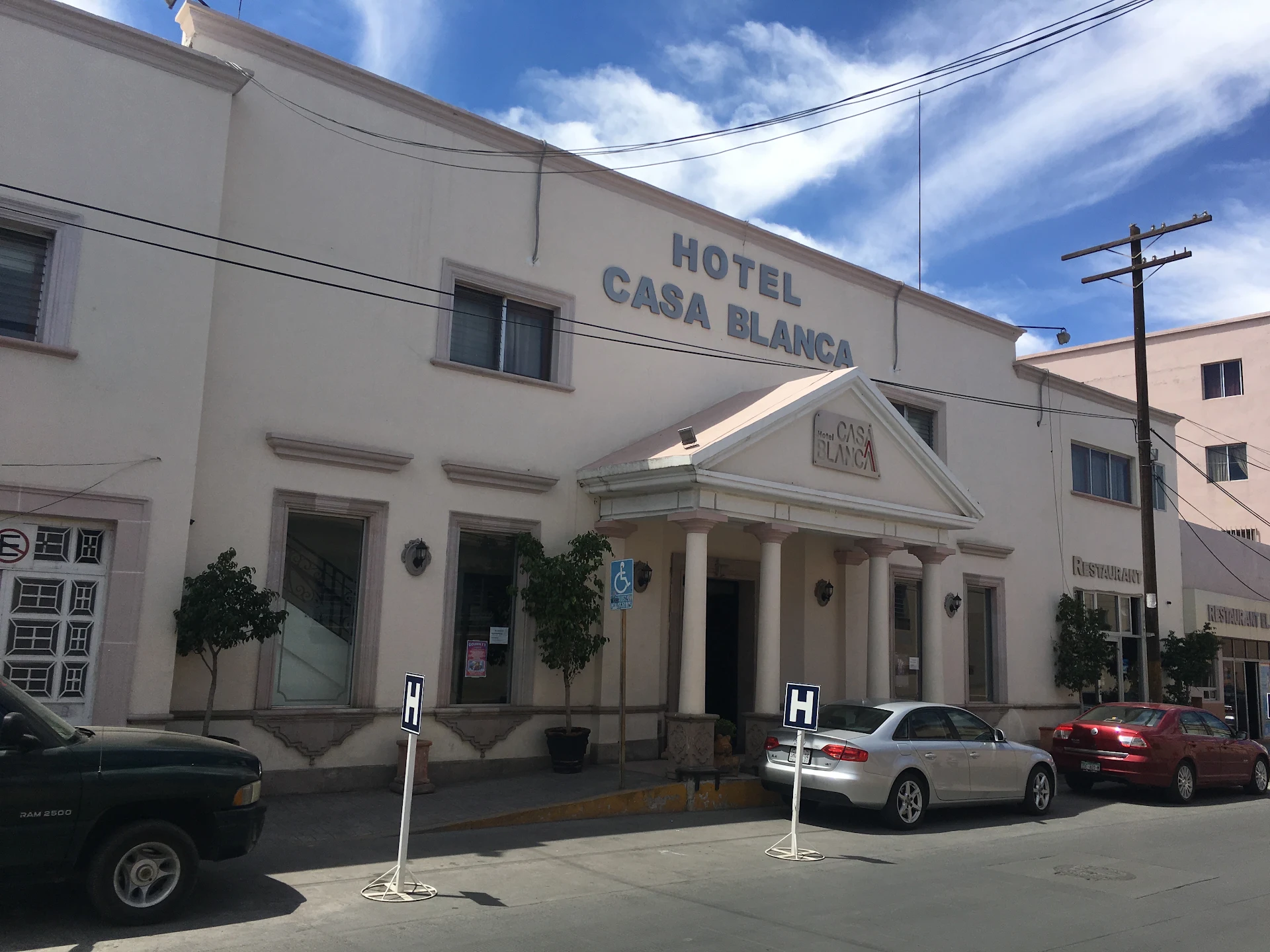 hotel casa blanca
