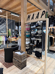 Photo n°1 de GRAVITYLAB à Bourg-Saint-Maurice (Magasin de vélos d'occasion)