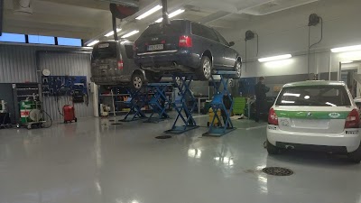 Photos of V-Wauhtipiste