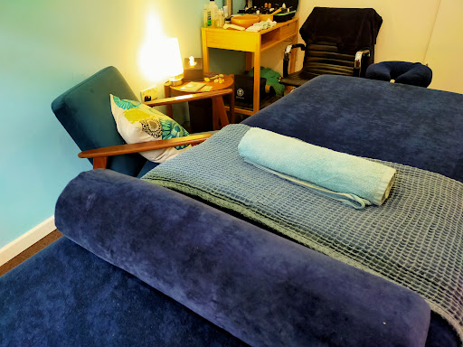 AmberLuna Apothecary Gallery - United Kingdom