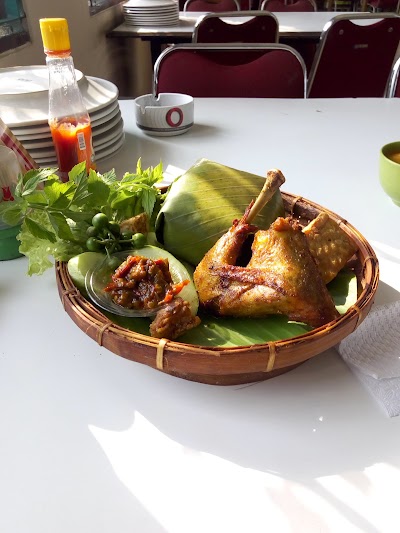 Photos of Restoran & Lesehan Alam Sari