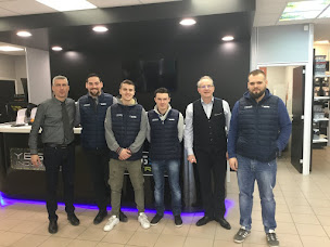 Photo n°4 de YESSS Electrique Troyes à La Chapelle-Saint-Luc (Magasin de matériel électrique)