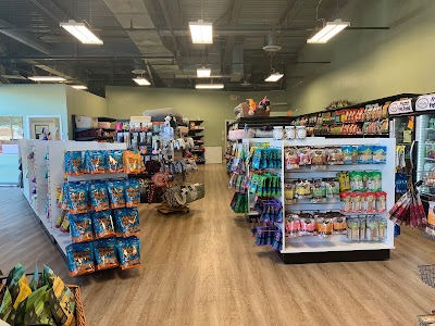 Well Bred - Pet food, supplies, toys, accessories & GROOMING