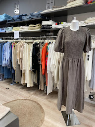 Photo n°3 de Incognito La Boutique à Saint-Jean-d'Angély (Magasin de vêtements pour femmes)