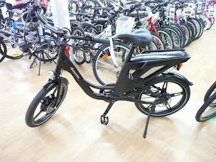 Photo n°21 de Bayi Cycles-Peugeot Cycles et Scooters à Alençon (Magasin de vélos d'occasion)