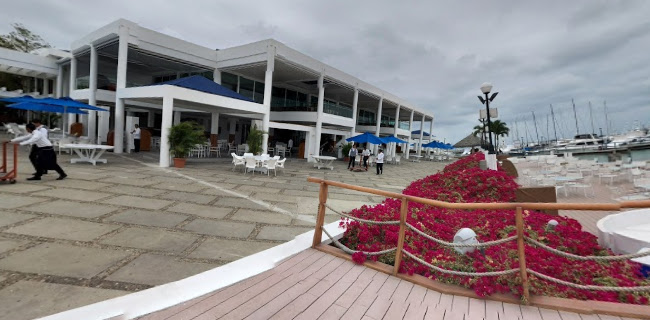 Opiniones de Salinas Yacht Club en Salinas - Tienda de deporte