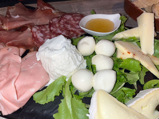 Retrobottega wine bar-ginneria- taglieri - Thumbnail