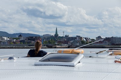 Photos of Tripps B&aring;tservice