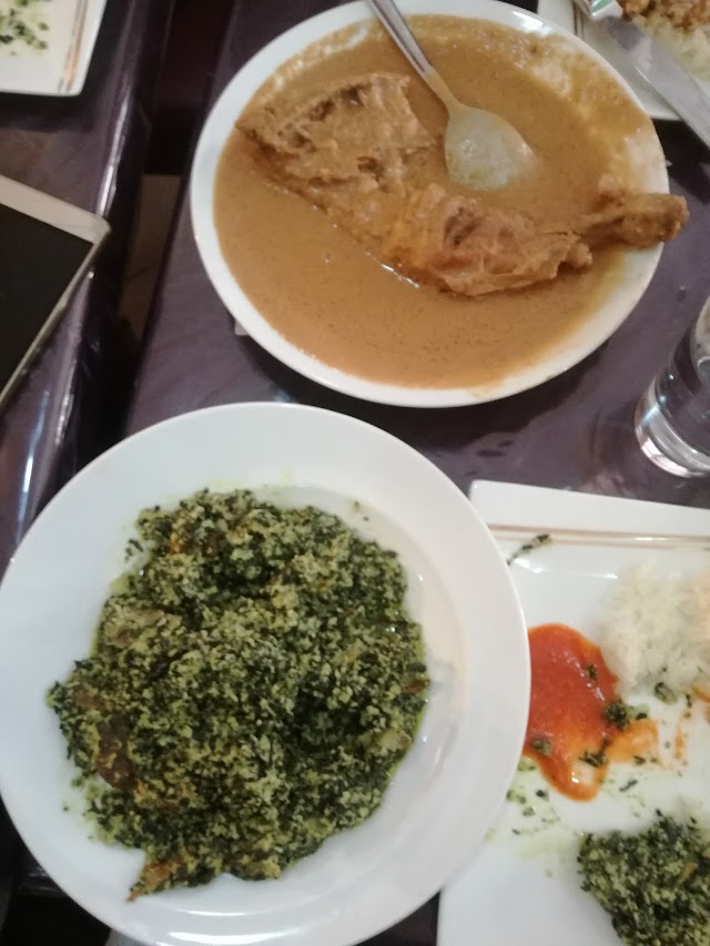 Restaurant Bolon Restaurant Camerounais