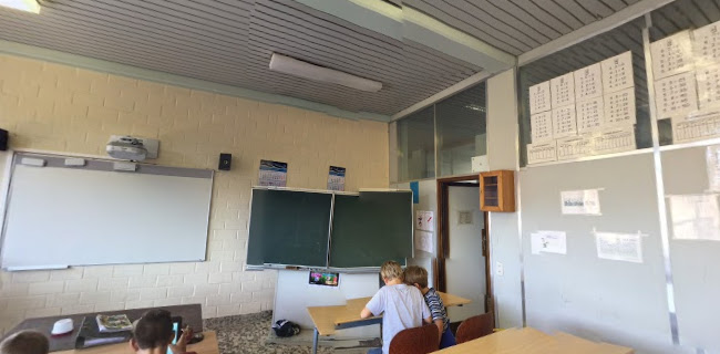Beoordelingen van Ecole Polytechnique De Huy in Hoei - School