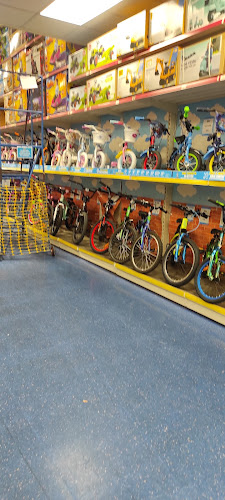 Comments and reviews of Smyths Toys Superstores