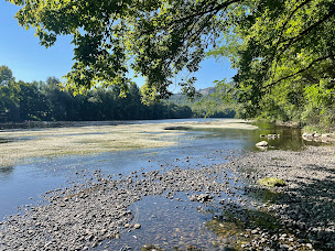 Photo n°10 de Camping Les Borgnes Saint-Sozy à Saint-Sozy (Terrain pour camping-cars)