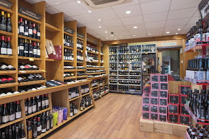 Photo n°3 de Nicolas Clichy Banlieue à Clichy (Établissement vinicole)